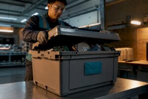 Entrega segura de componentes electrónicos para su reciclaje